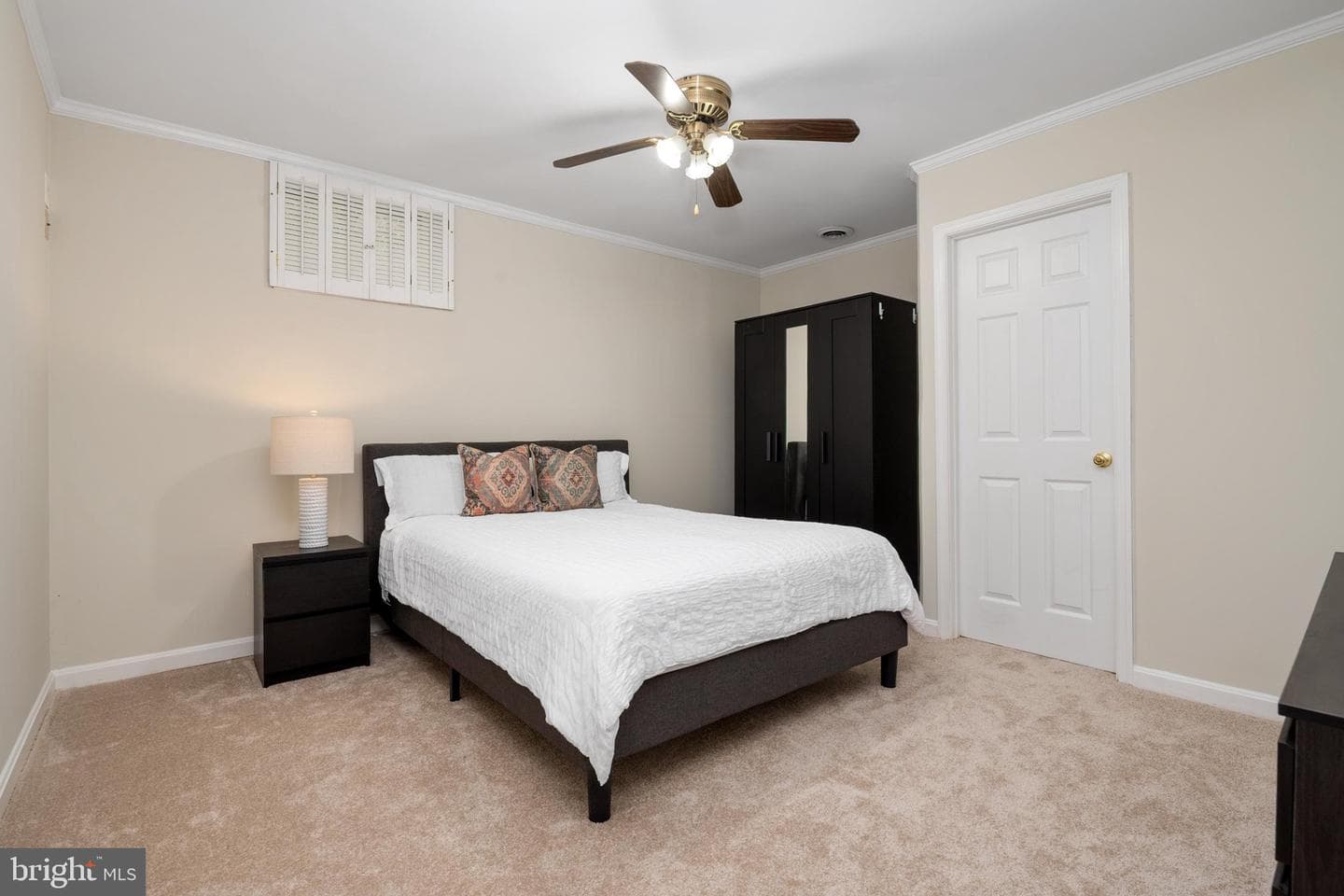 1499 Westcliff Drive photo 44