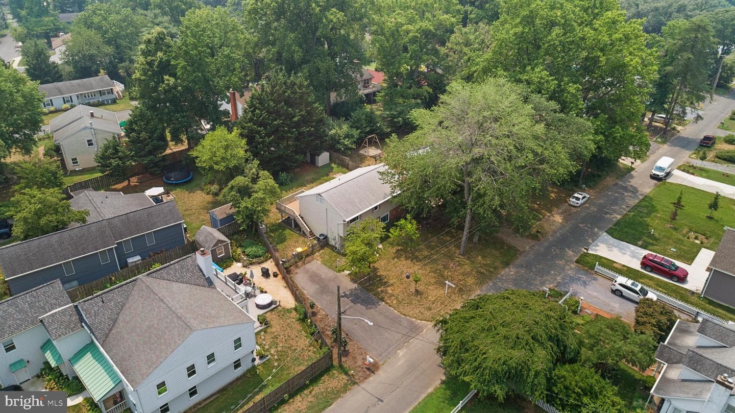 1099 Linden Tree Drive photo 42