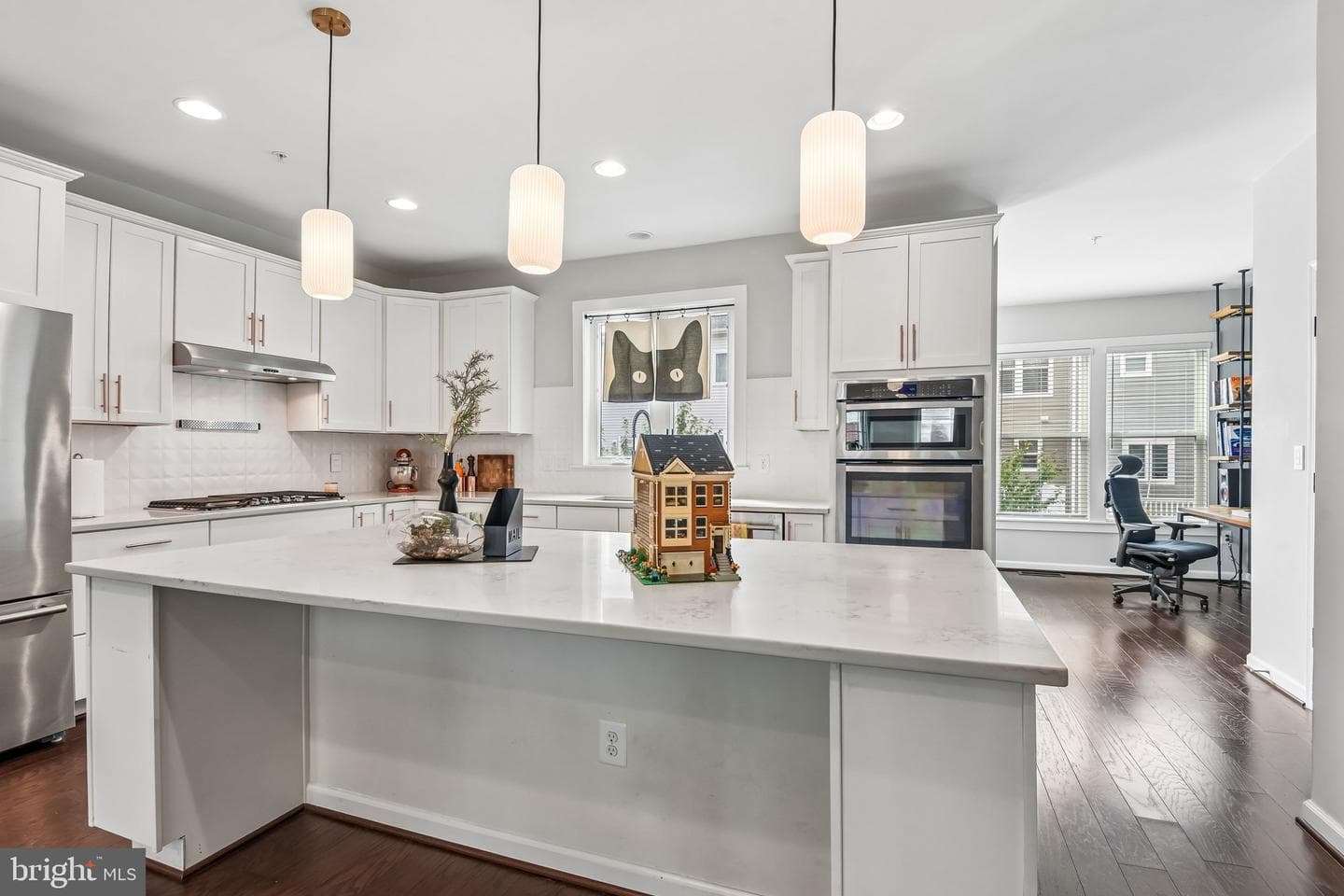 8116 Dalton Way photo 10