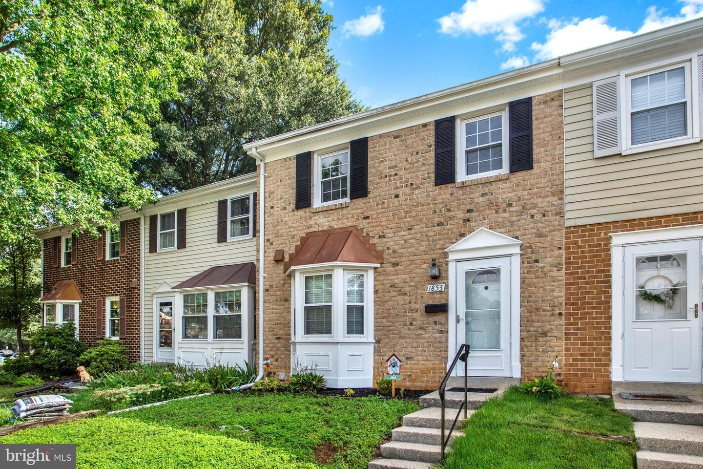 1853 Foxdale Court, Crofton