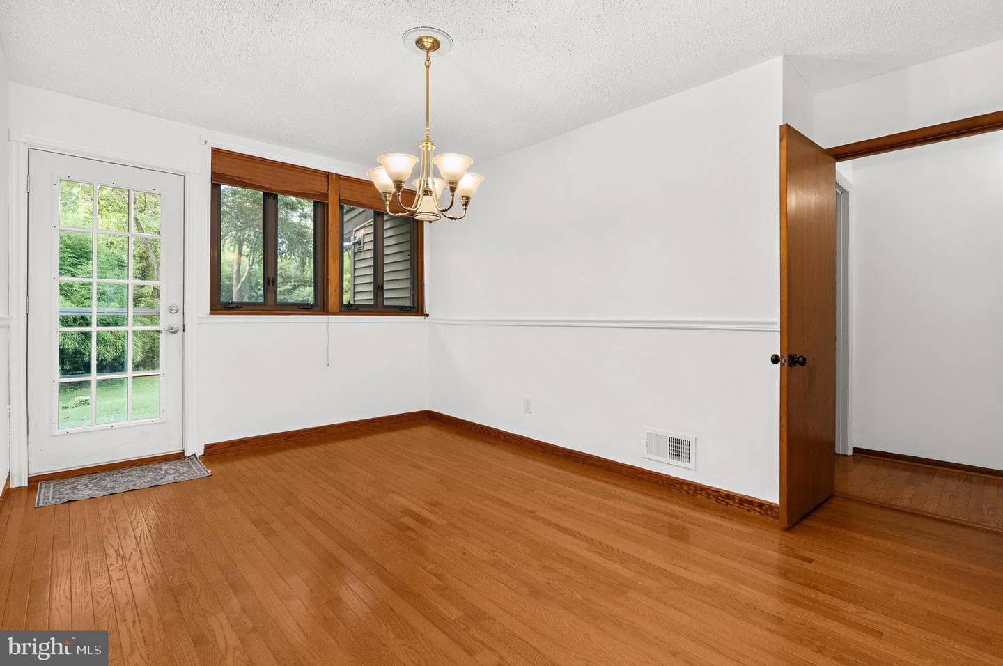716 Andover Road photo 19