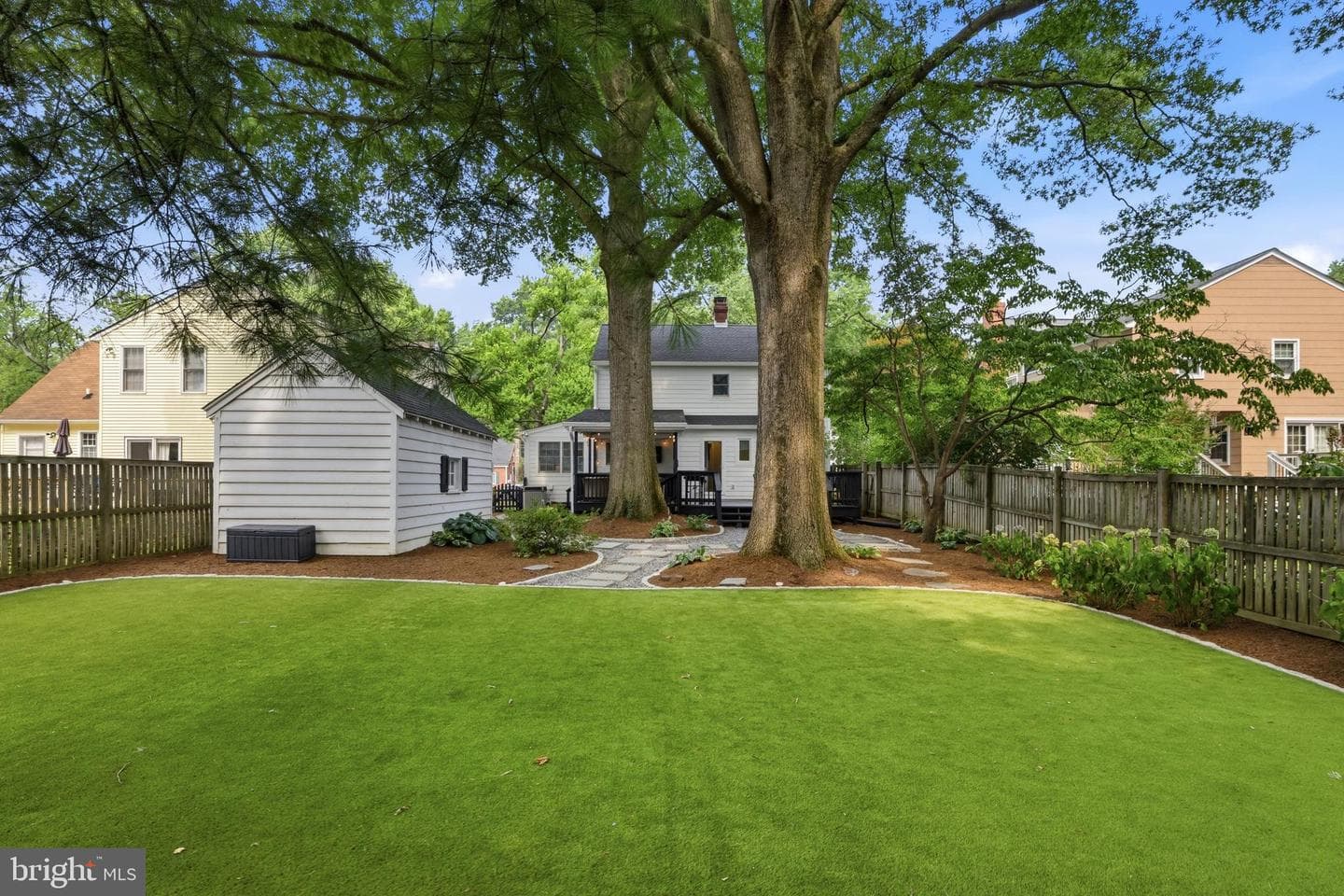 209 S Cherry Grove Avenue photo 40
