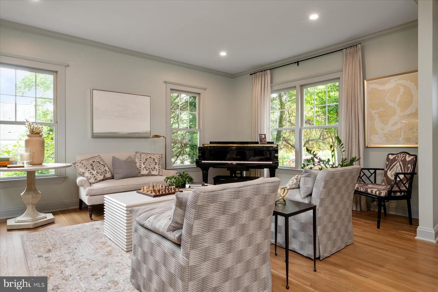 8 Shiley Street photo 9