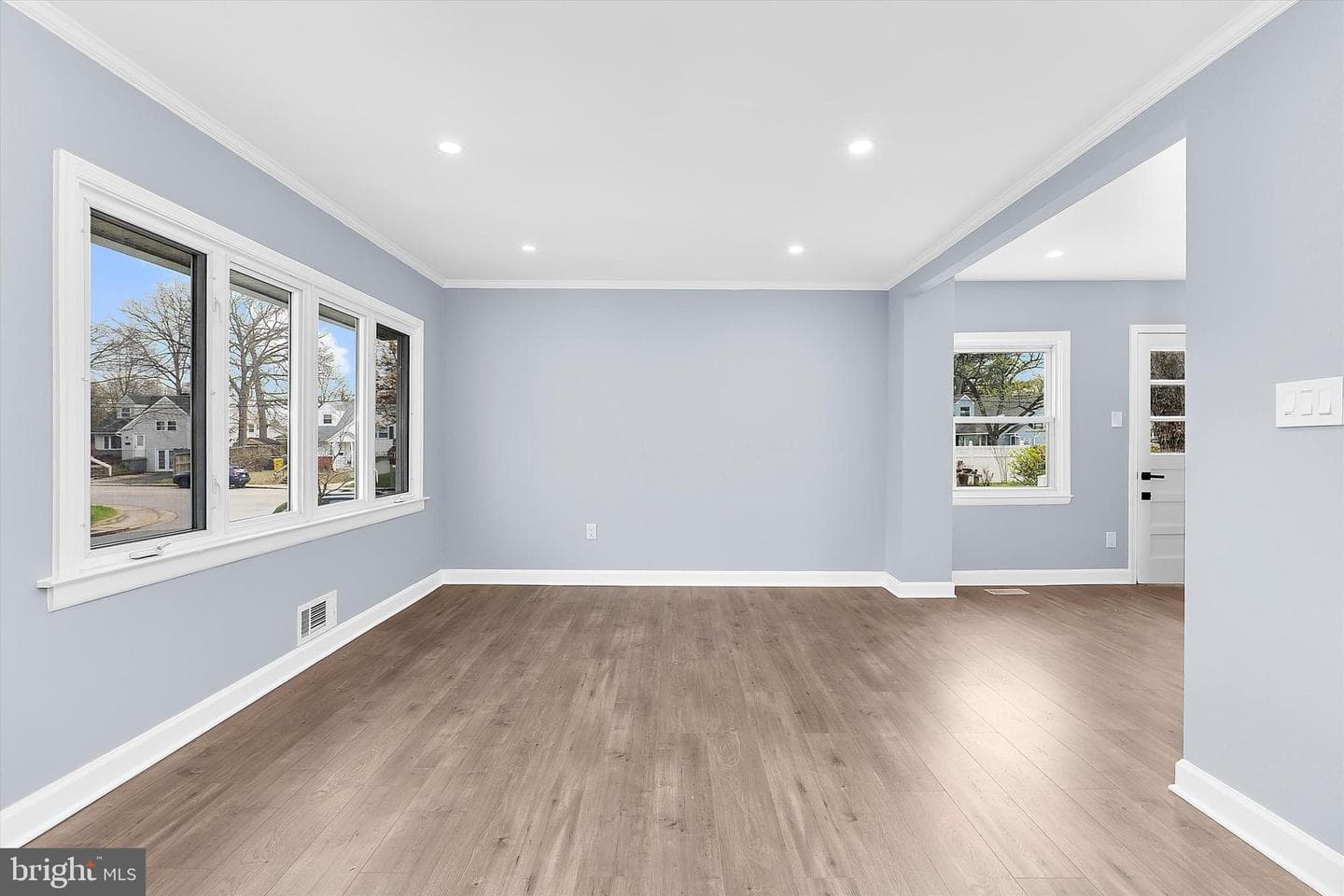 307 Oxford Drive photo 24