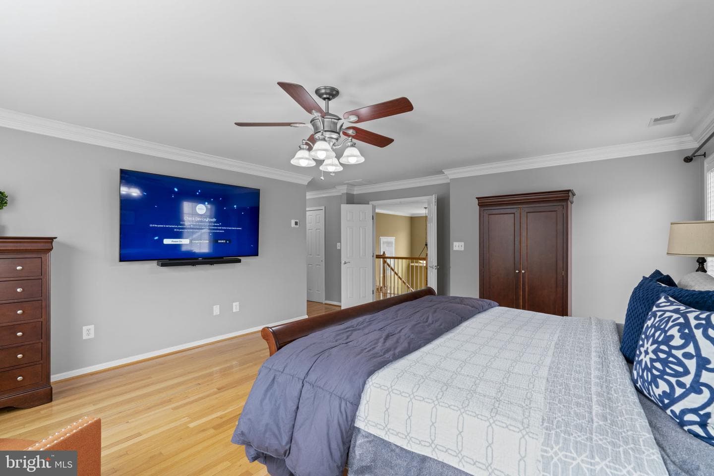 439 University Drive photo 25