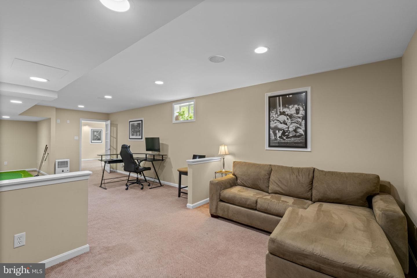 439 University Drive photo 40