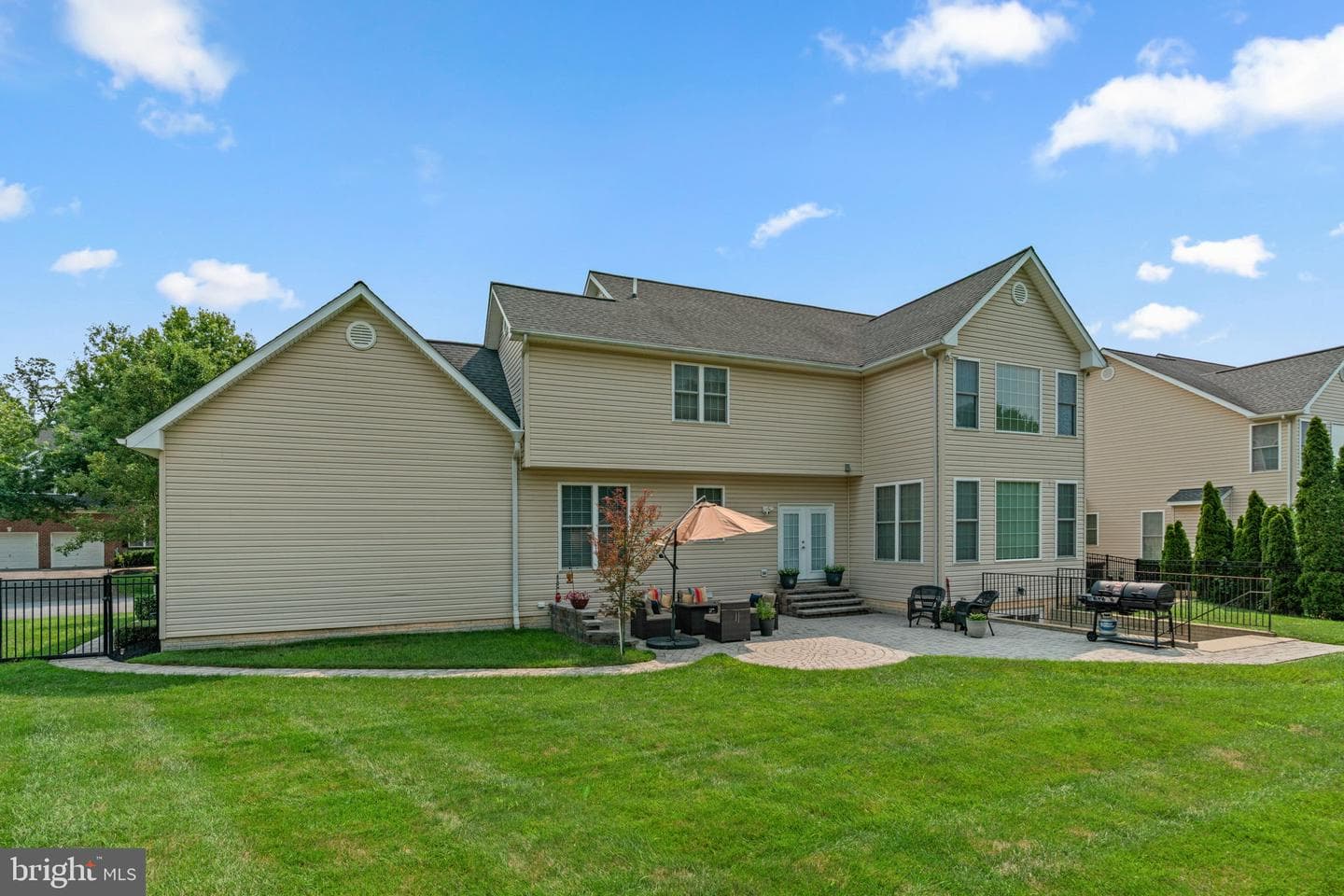 439 University Drive photo 47