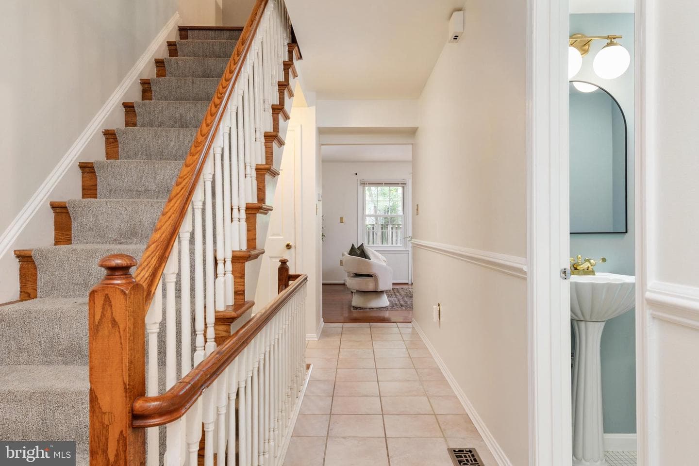 1686 Albermarle Drive photo 3