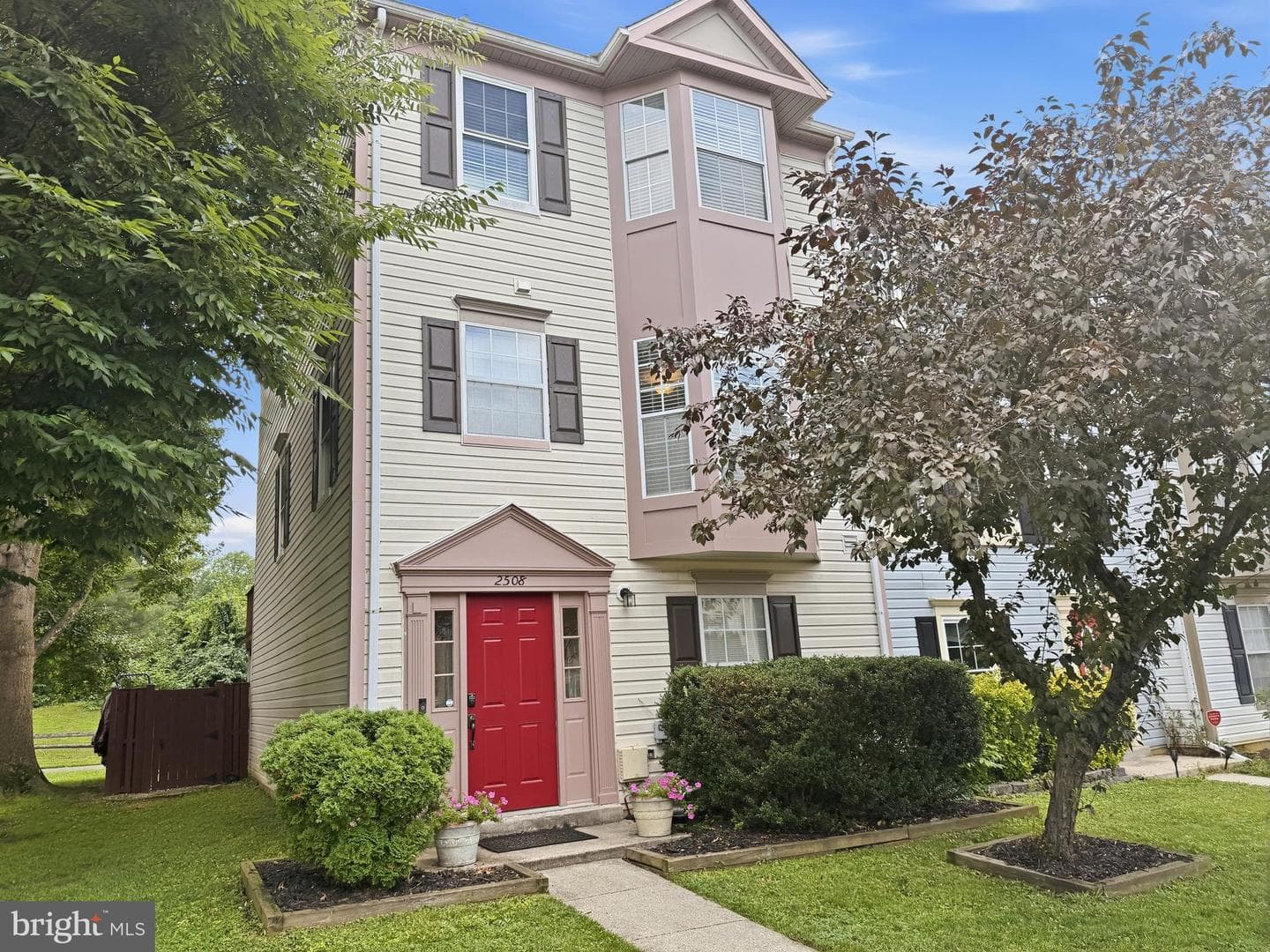 2508 Ambling Circle photo 1