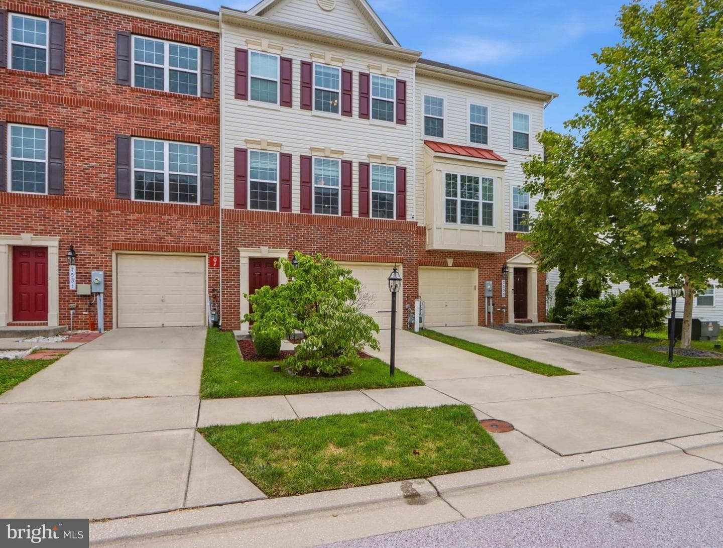 7533 Ivybrook Lane photo 3