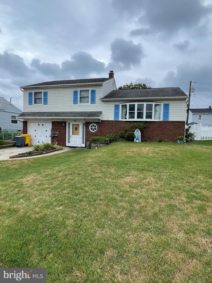 706 James Road photo 3