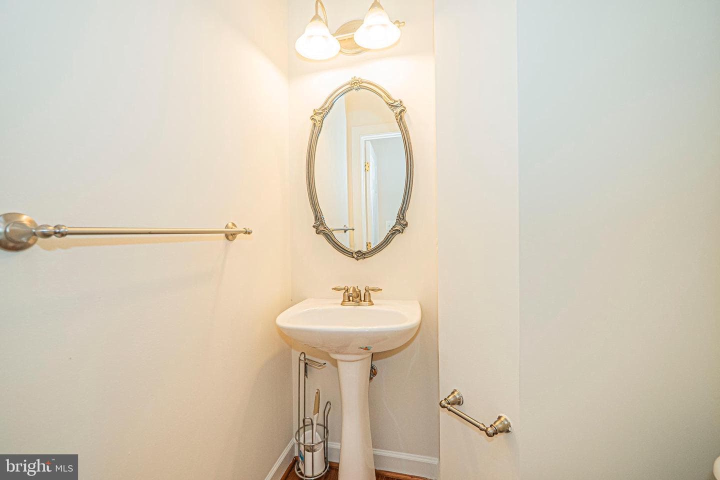 1504 Rutland Way photo 18