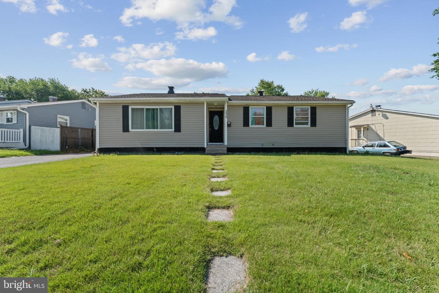 235 Marganza S, Laurel