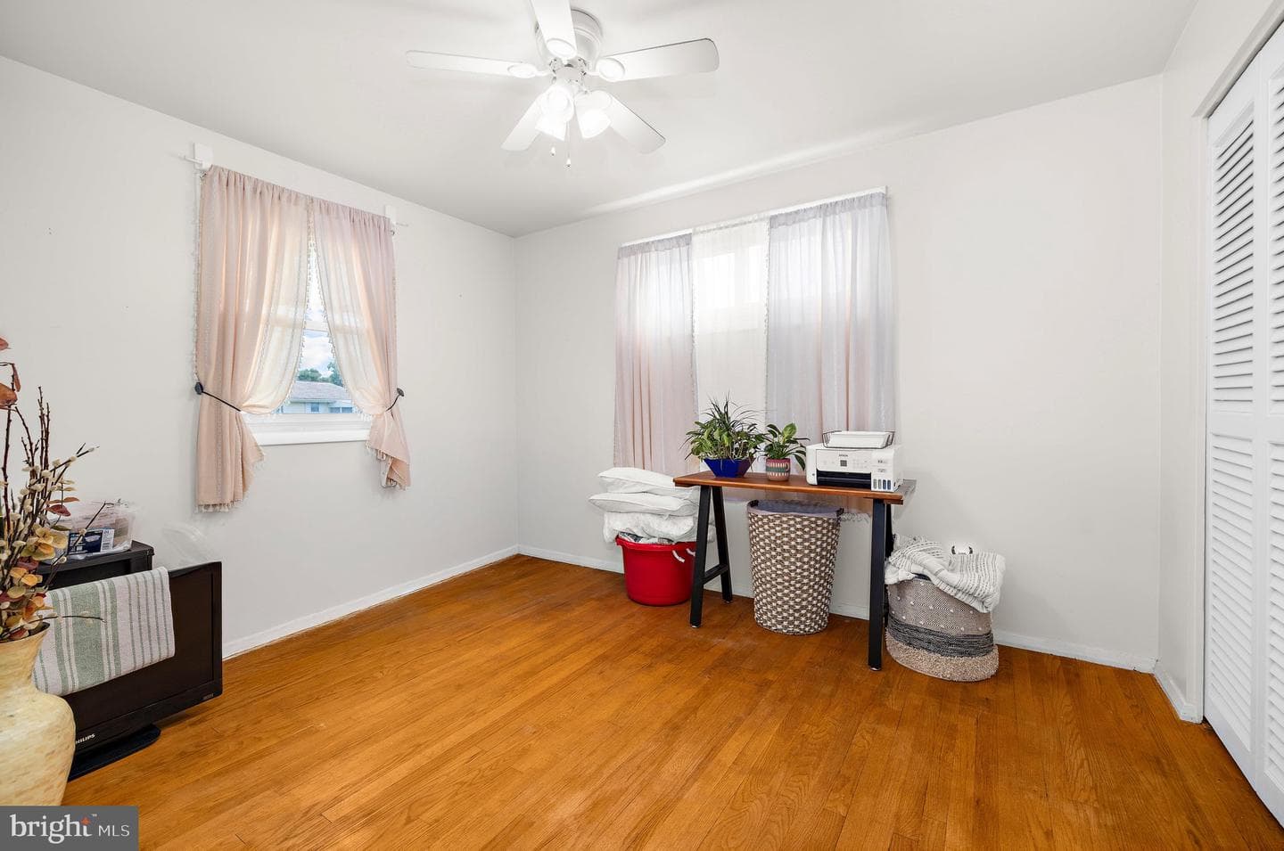 1402 Scanlan Drive photo 14