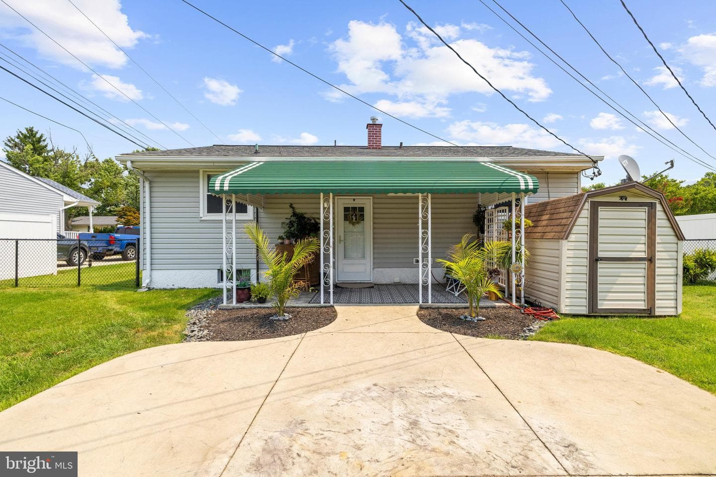 1402 Scanlan Drive photo 30
