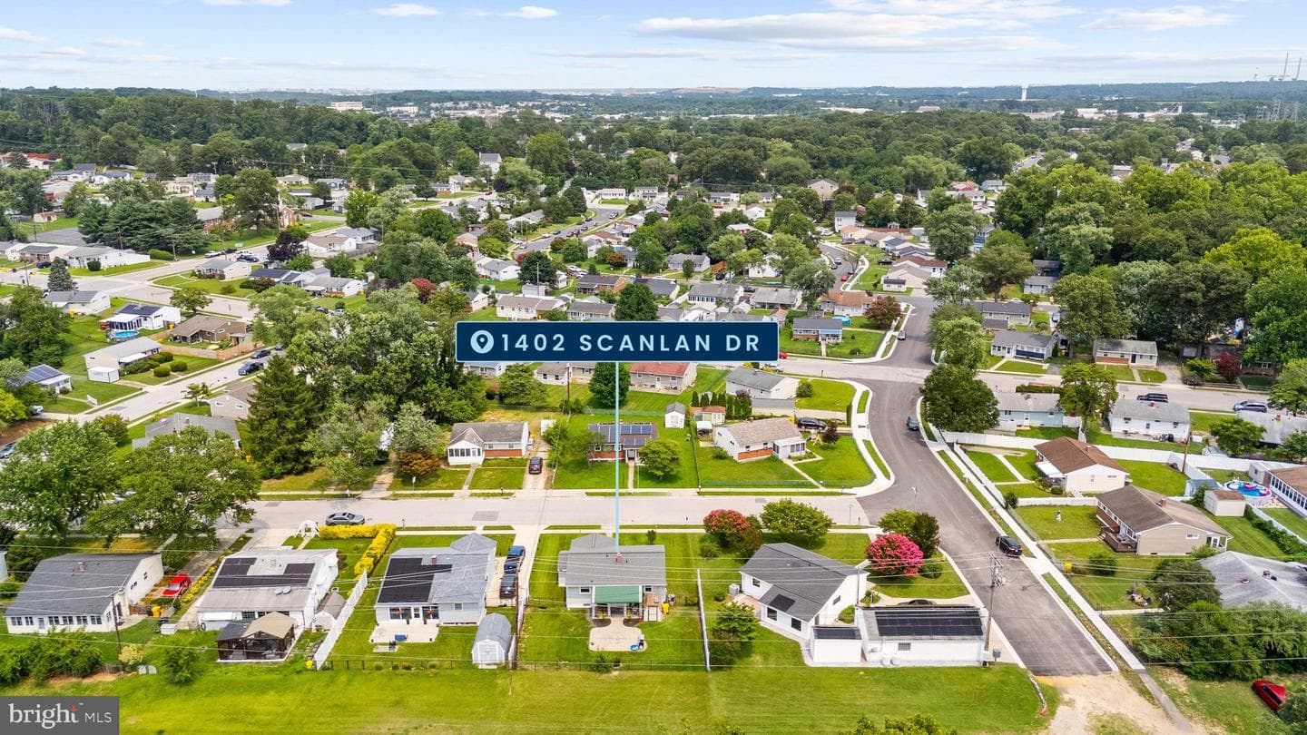 1402 Scanlan Drive photo 41