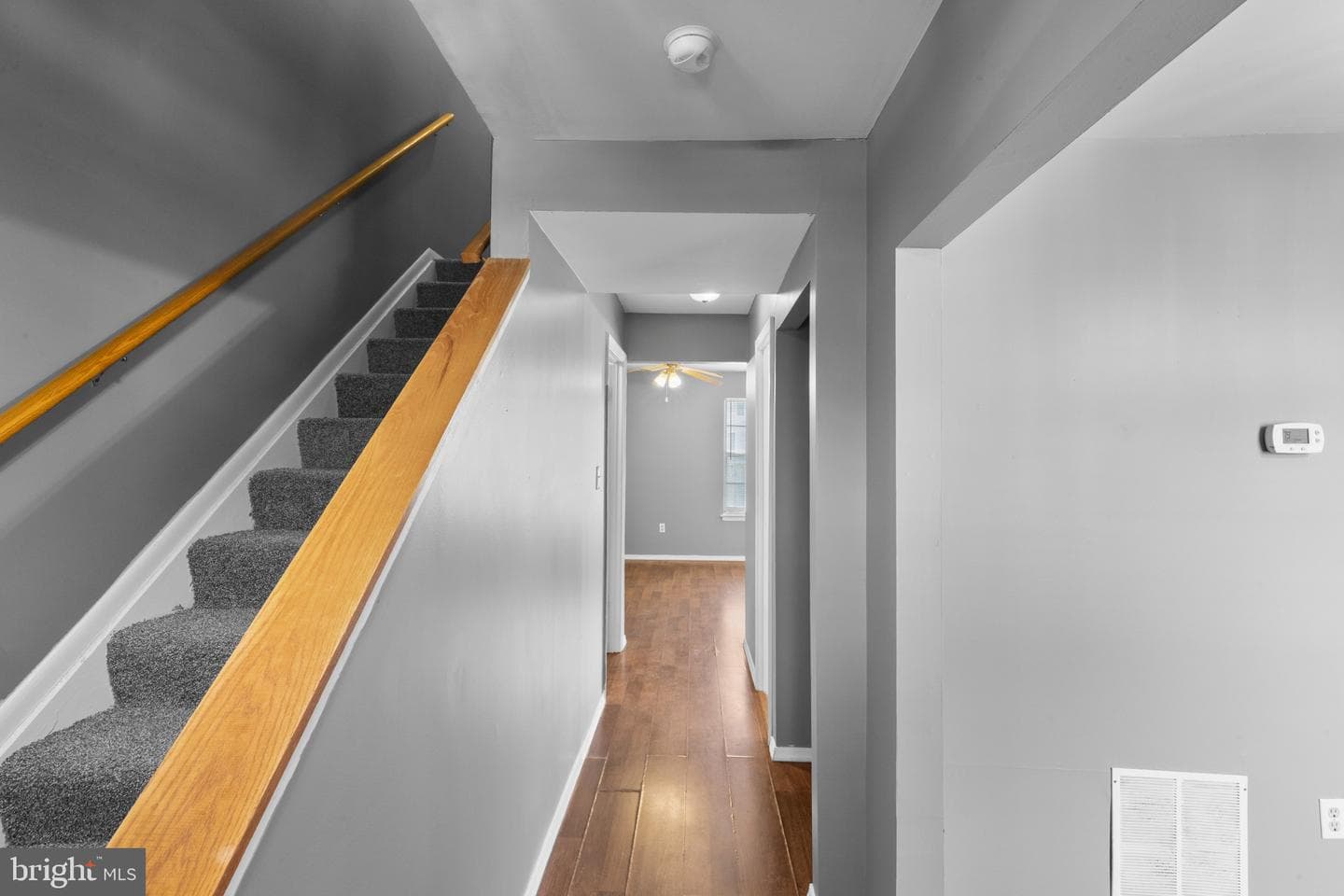 1809 Falcon Court photo 4