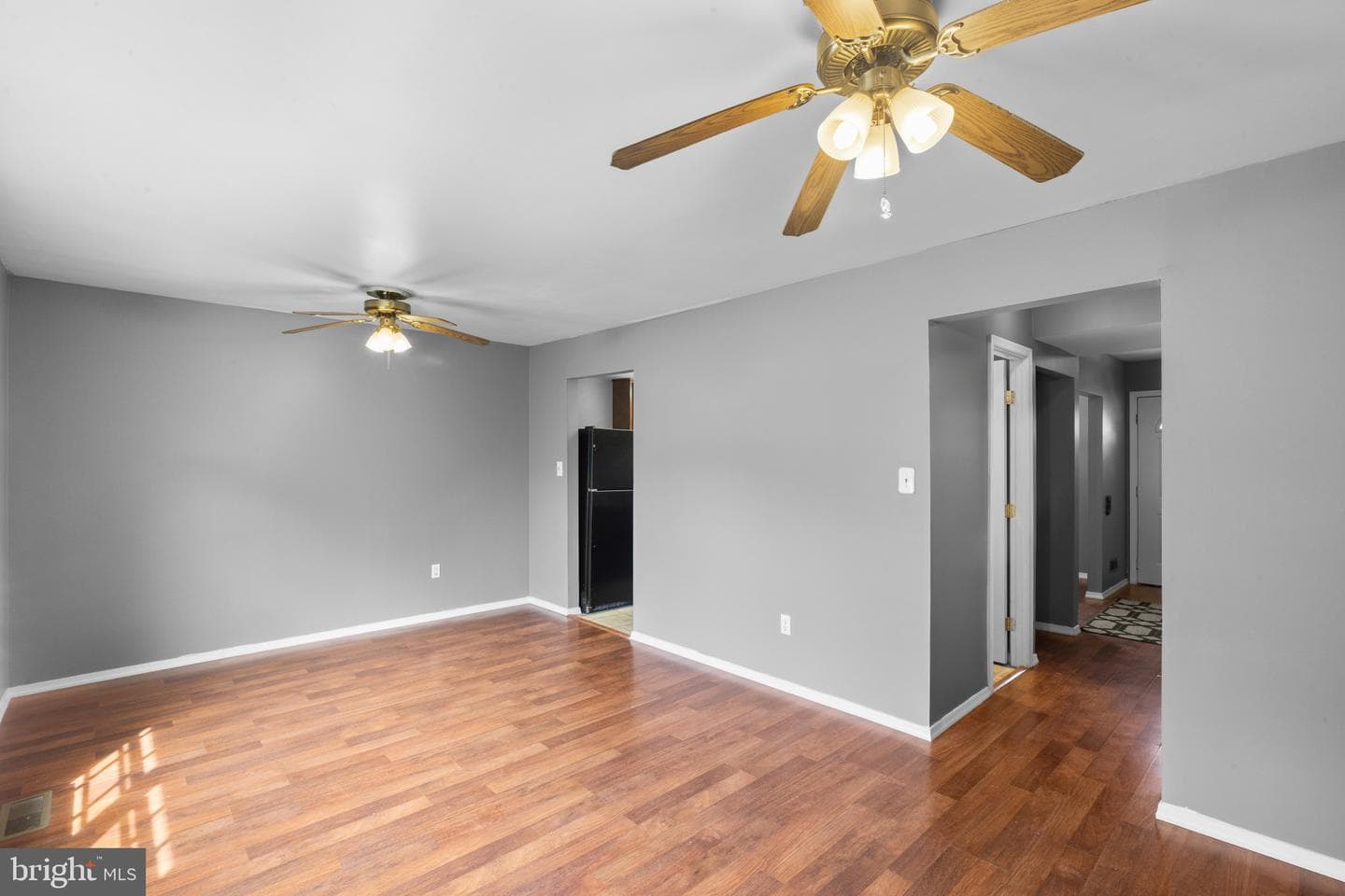 1809 Falcon Court photo 7
