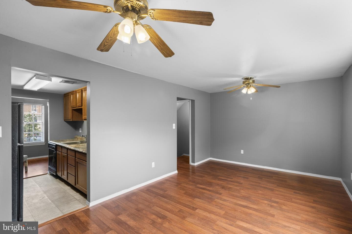 1809 Falcon Court photo 8