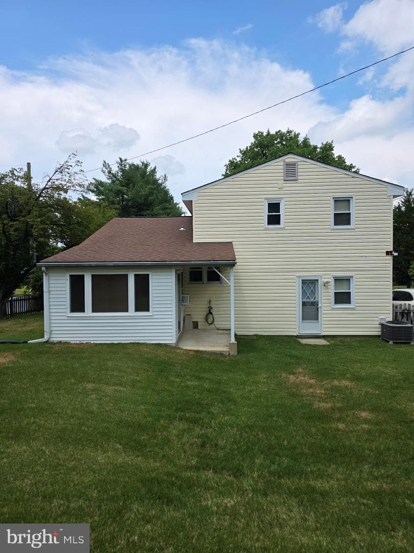 327 Ardmore Road photo 5