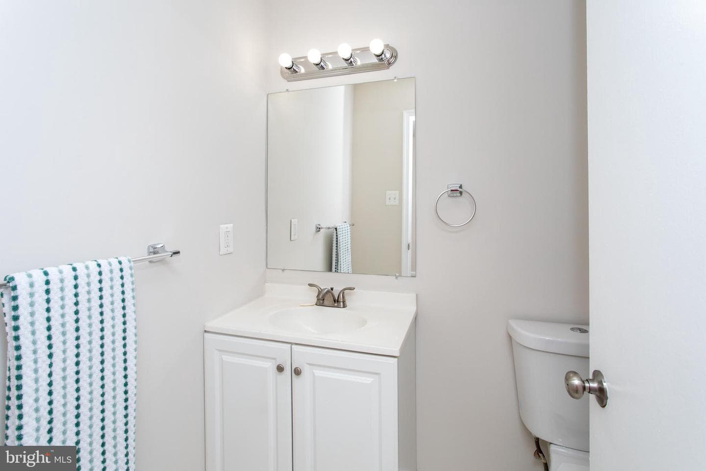 230 Sweet Pine Drive photo 14