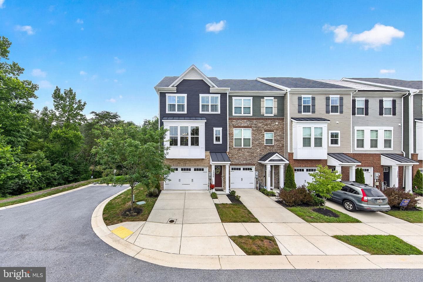 1350 Hawk Hollow Drive