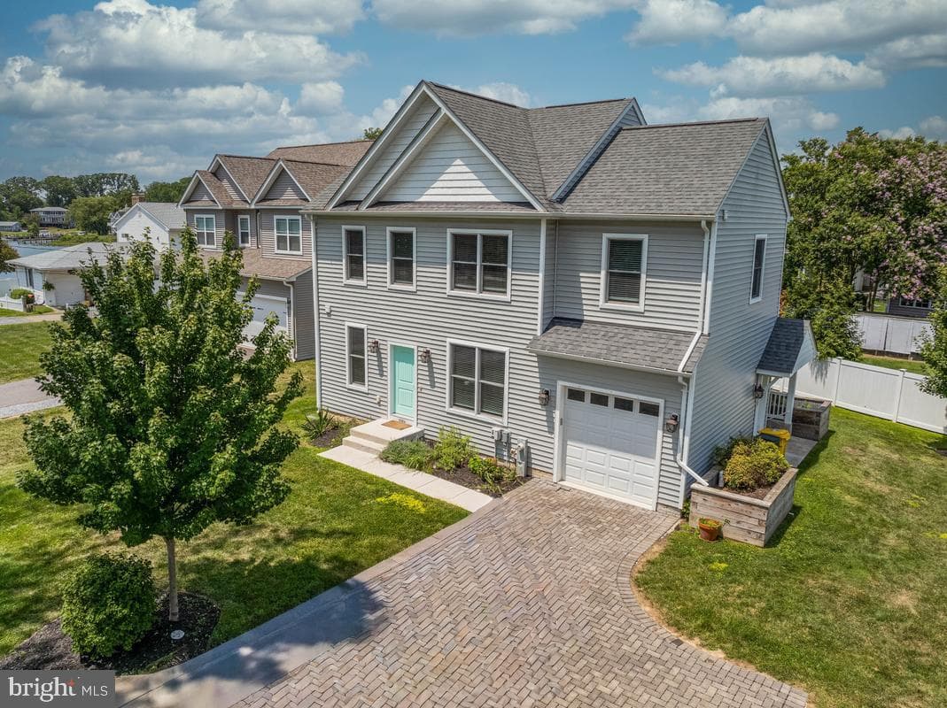 1102 Collison Road photo 1