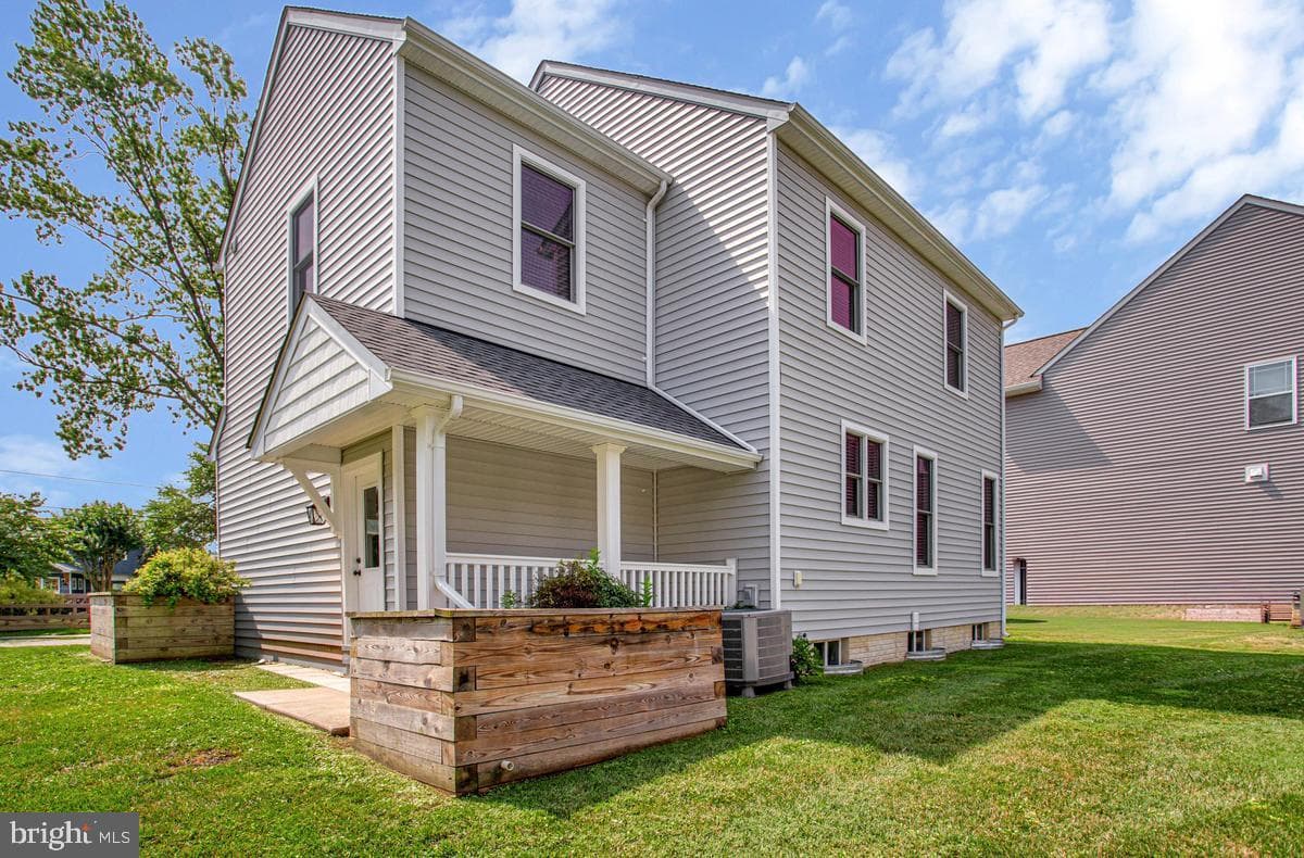 1102 Collison Road photo 3