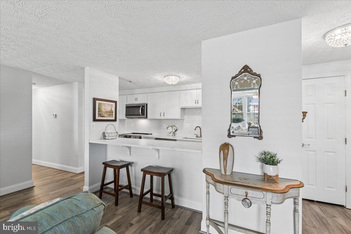 625 Deering Road #2a photo 4