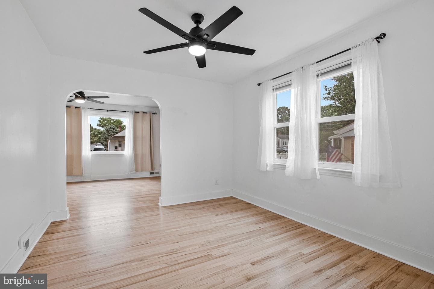 4 Hampton Road photo 5