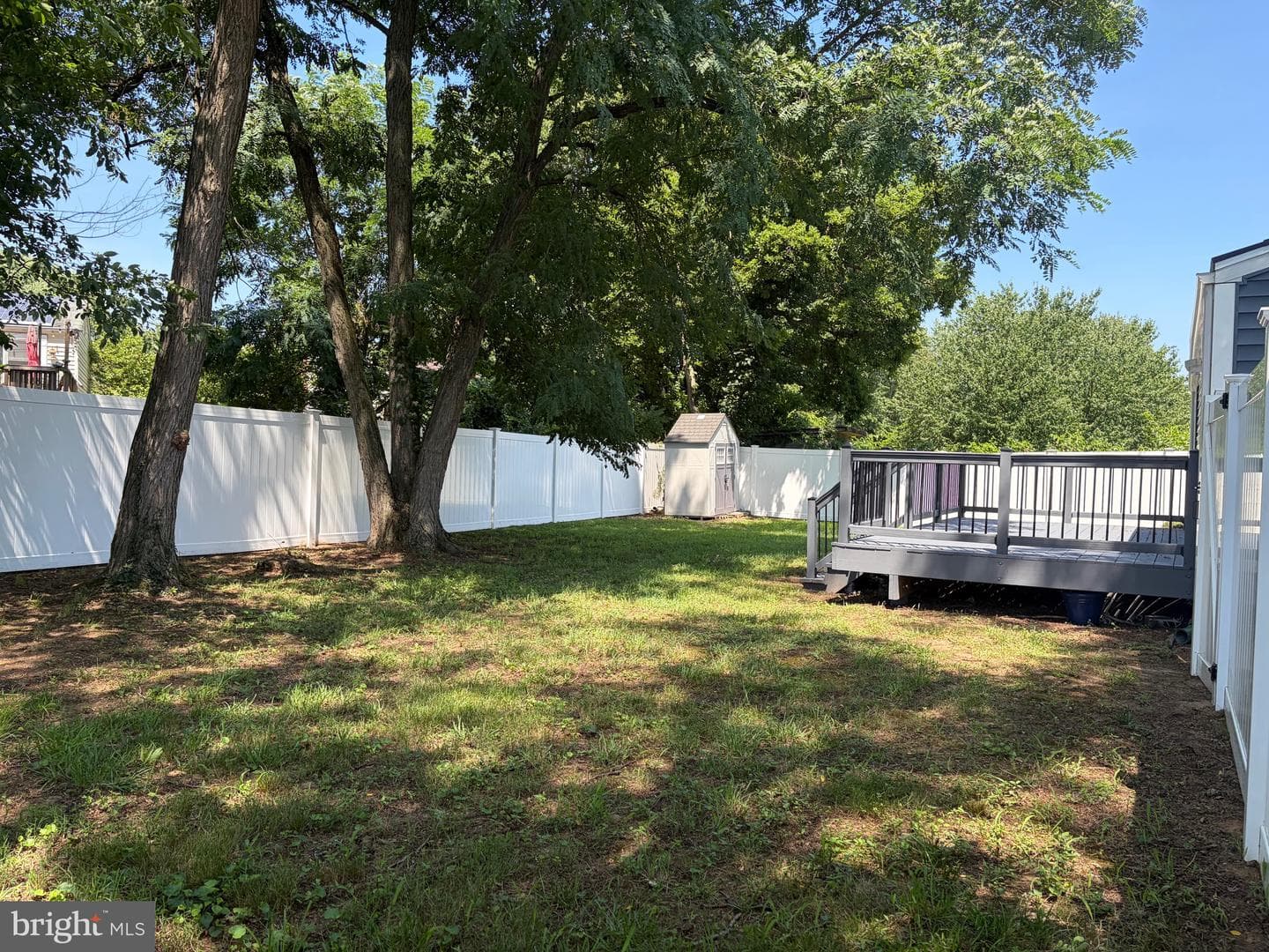 7670 Spencer Road photo 3