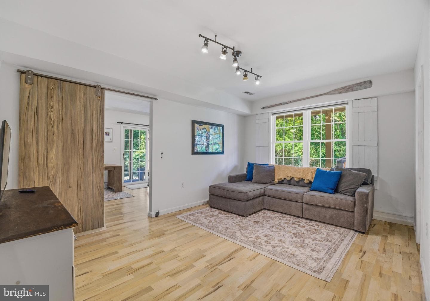 233 Circle Road photo 38