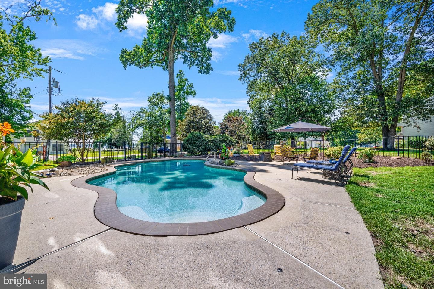 233 Circle Road photo 43