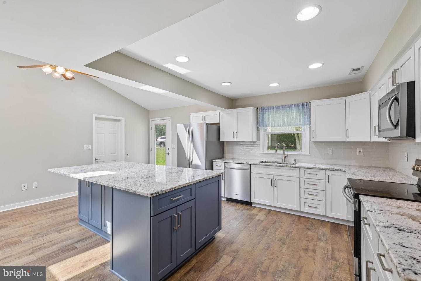 1410 Knights Bridge Turn photo 18