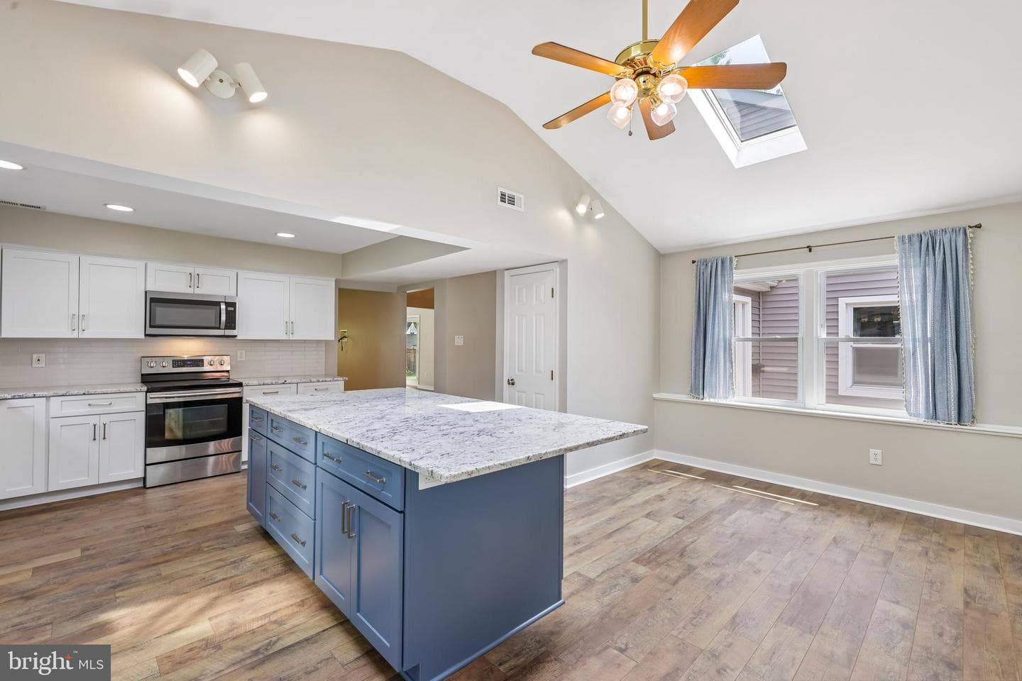 1410 Knights Bridge Turn photo 19