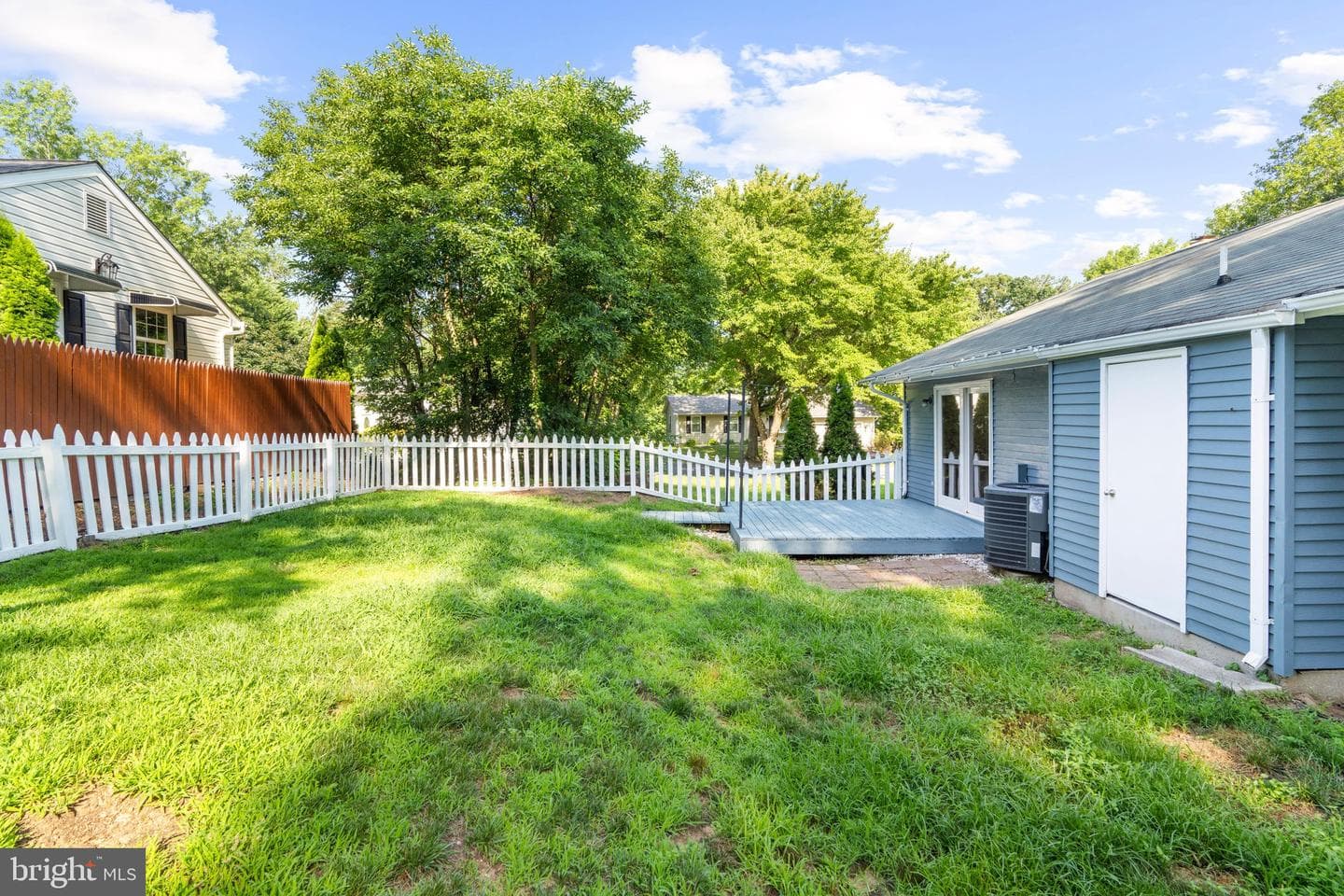 1517 Wyncote Circle photo 3