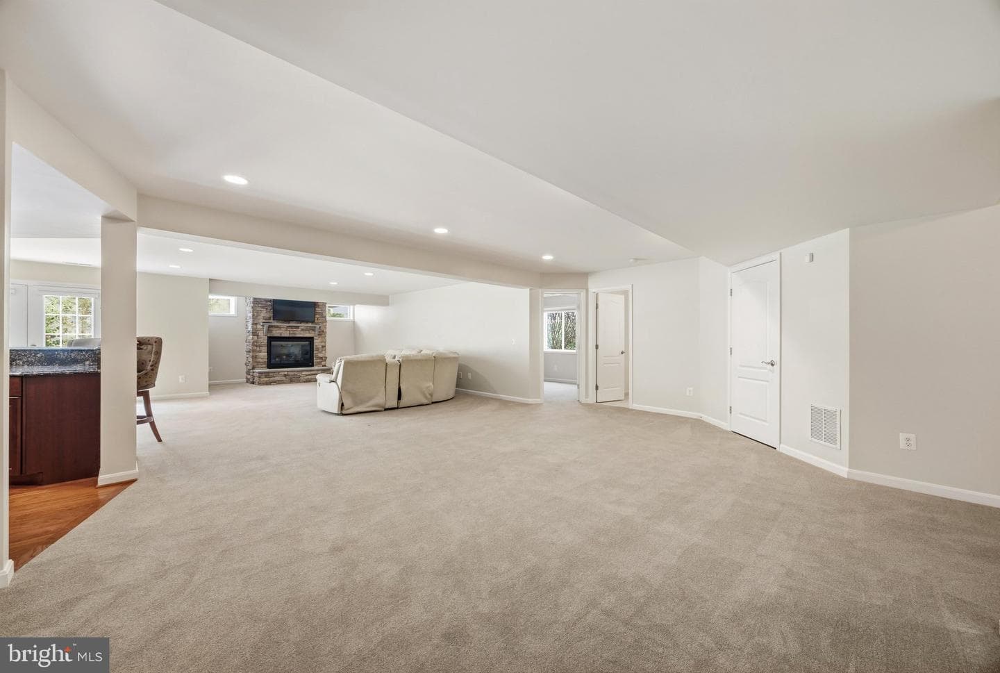 13 Tremont Drive photo 32