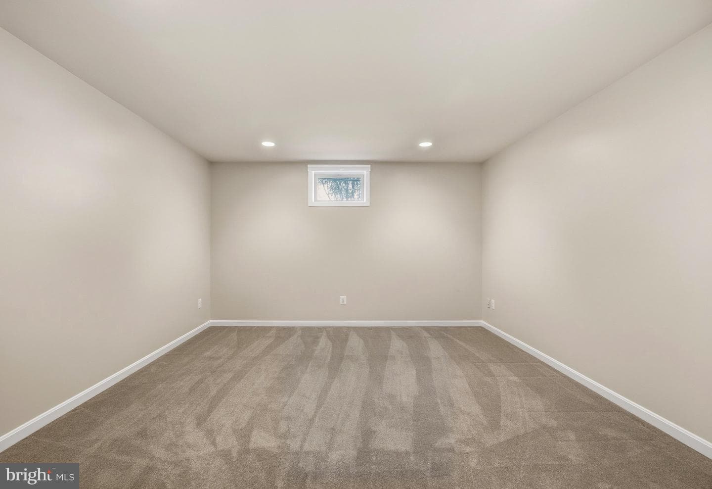 13 Tremont Drive photo 37