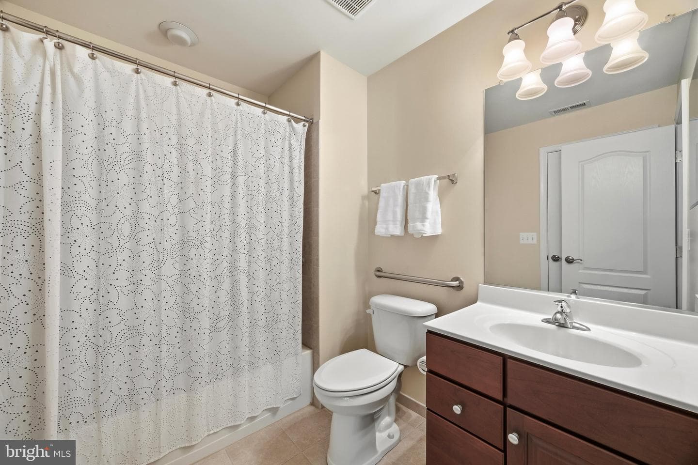 13 Tremont Drive photo 39