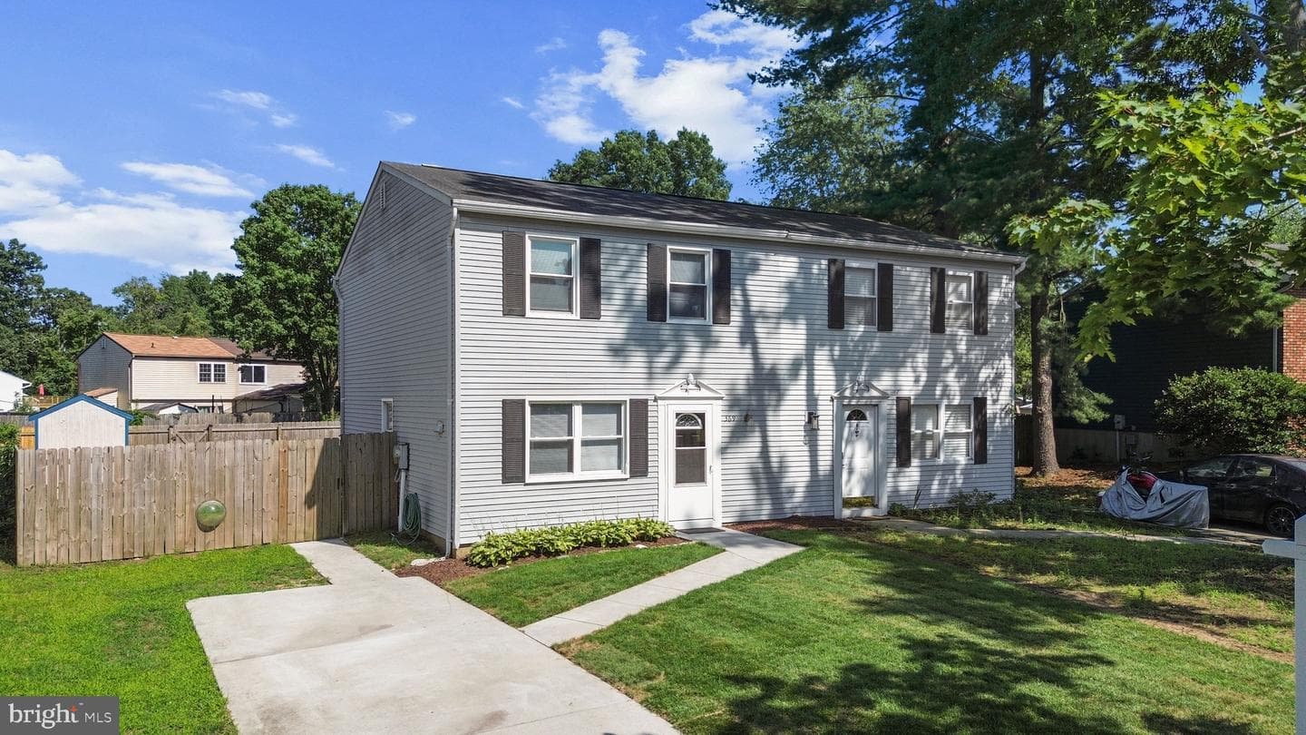 369 Volley Court, Arnold