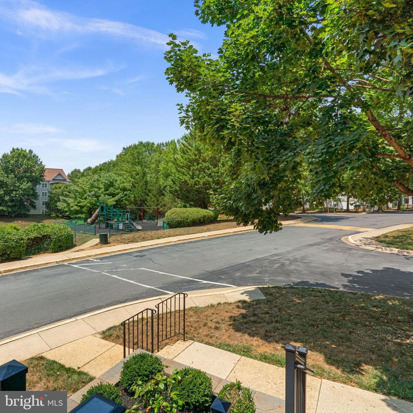 2023 Compton Court photo 33