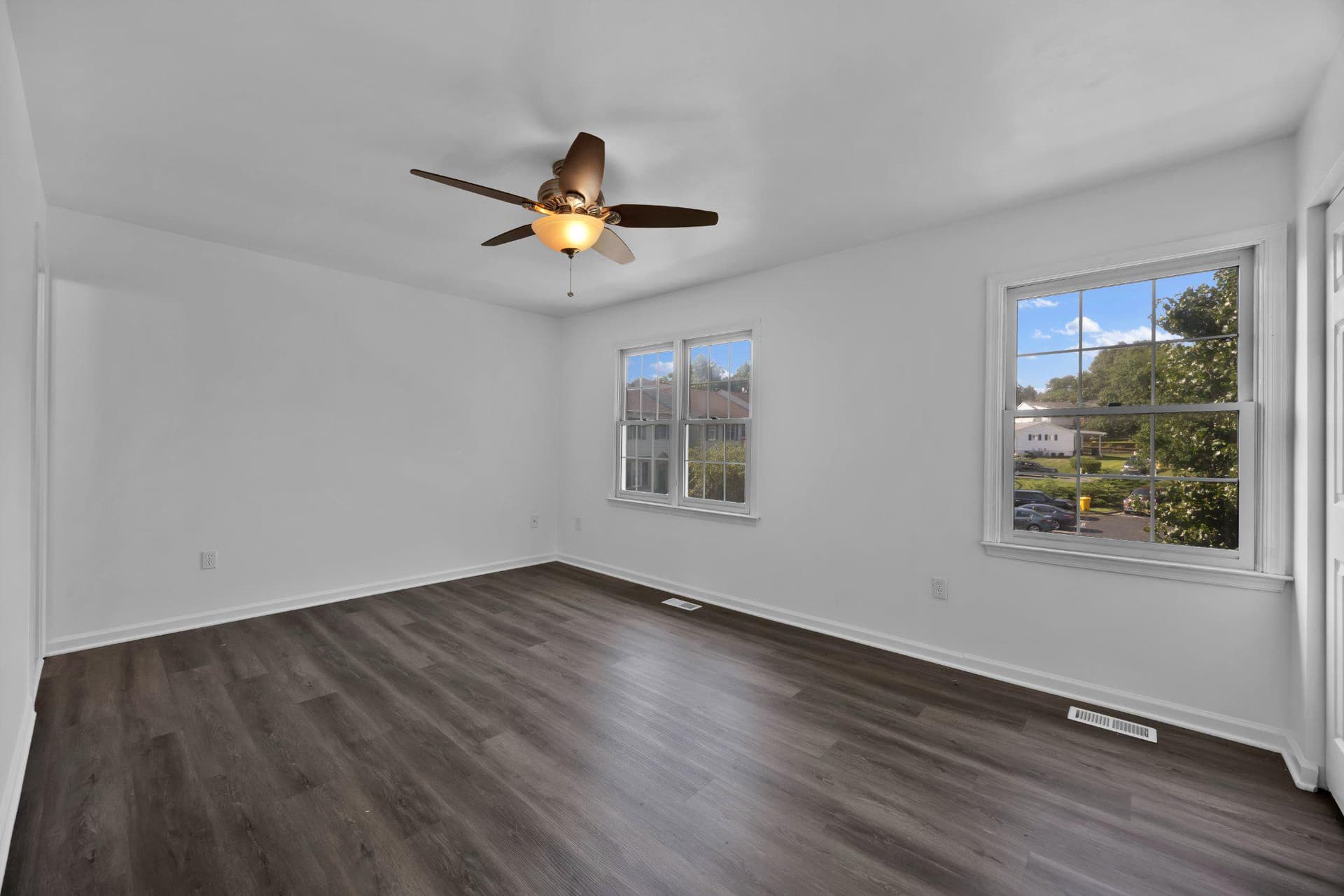 482 Watson Court photo 9