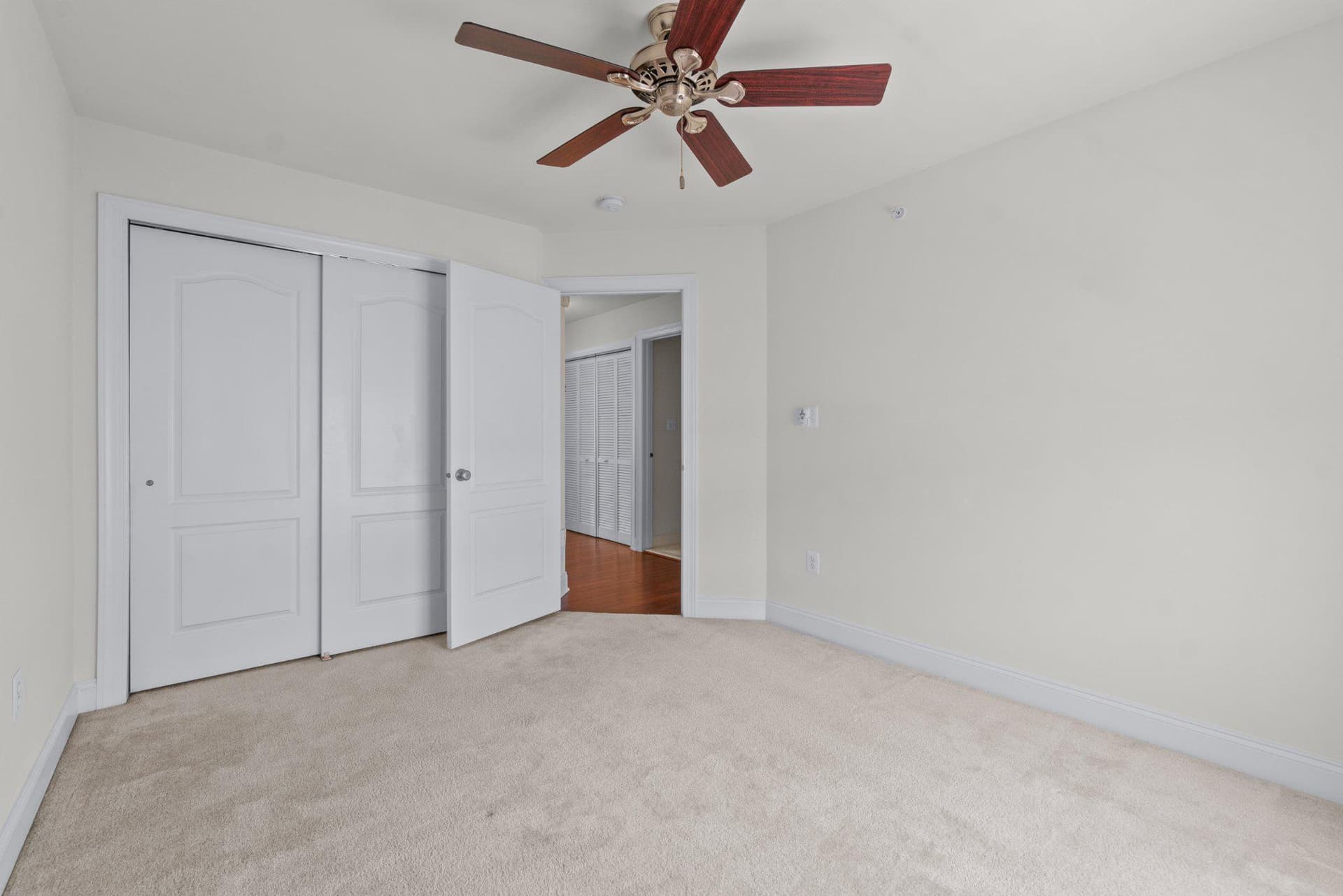 7673 Elmcrest Road photo 23