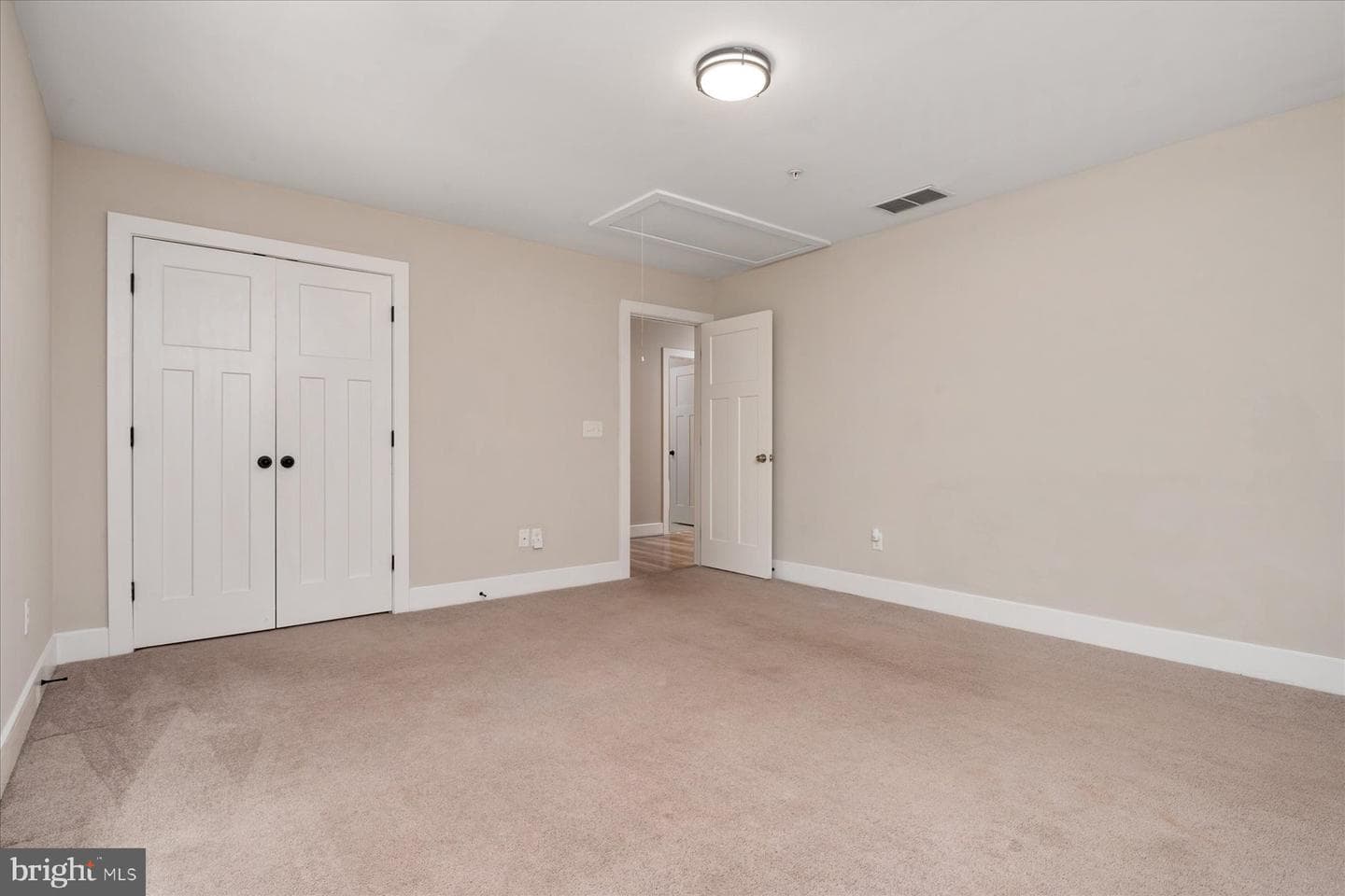 806 Lynwood Lane photo 35