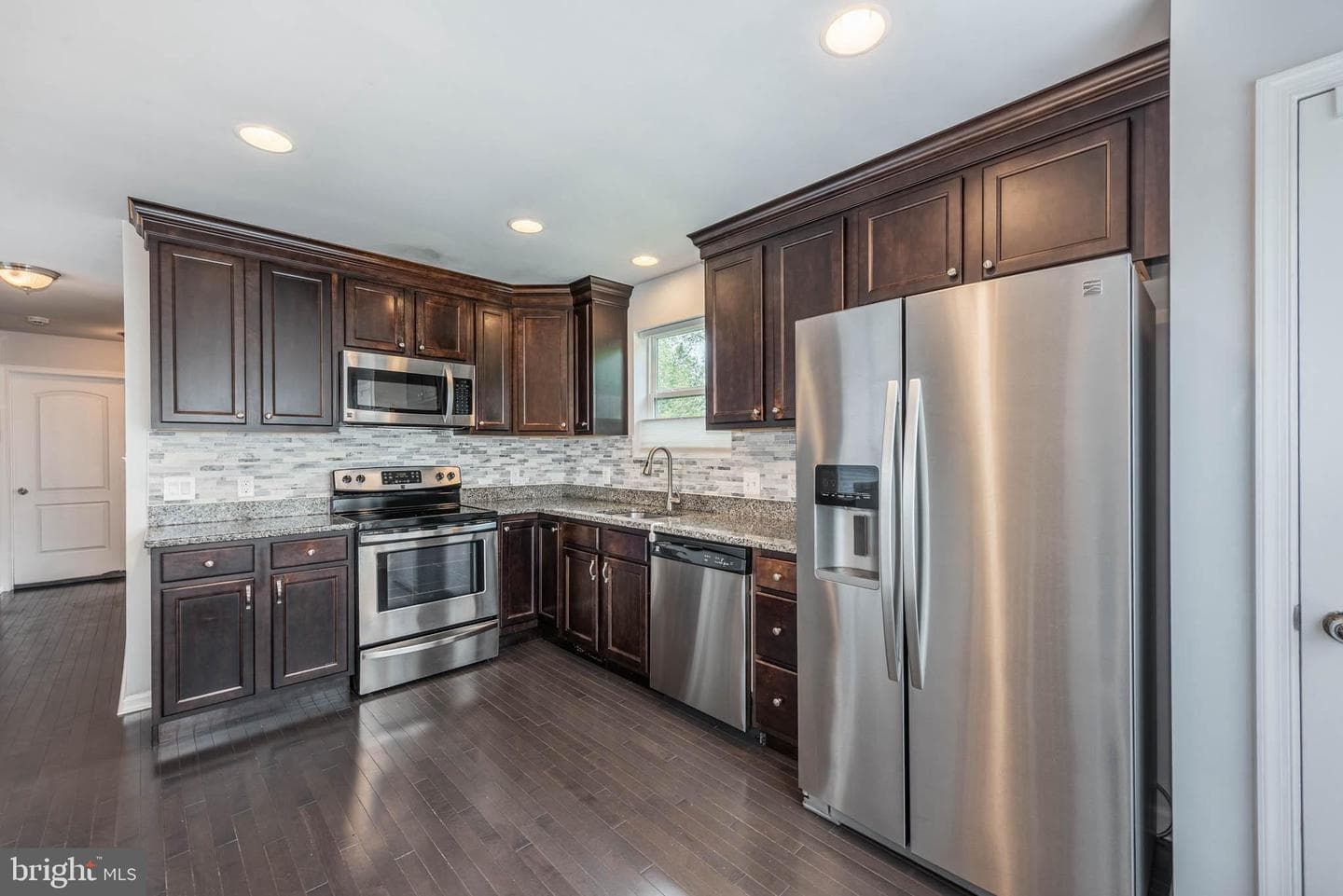 7746 Overhill Road photo 31