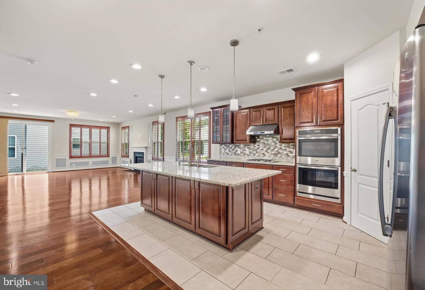 7976 Meridian Drive photo 3