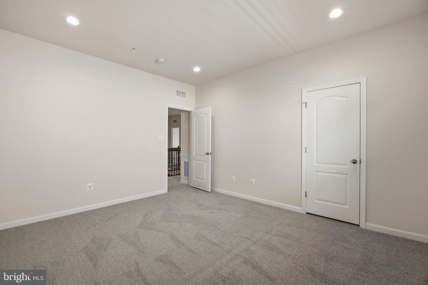 7976 Meridian Drive photo 33