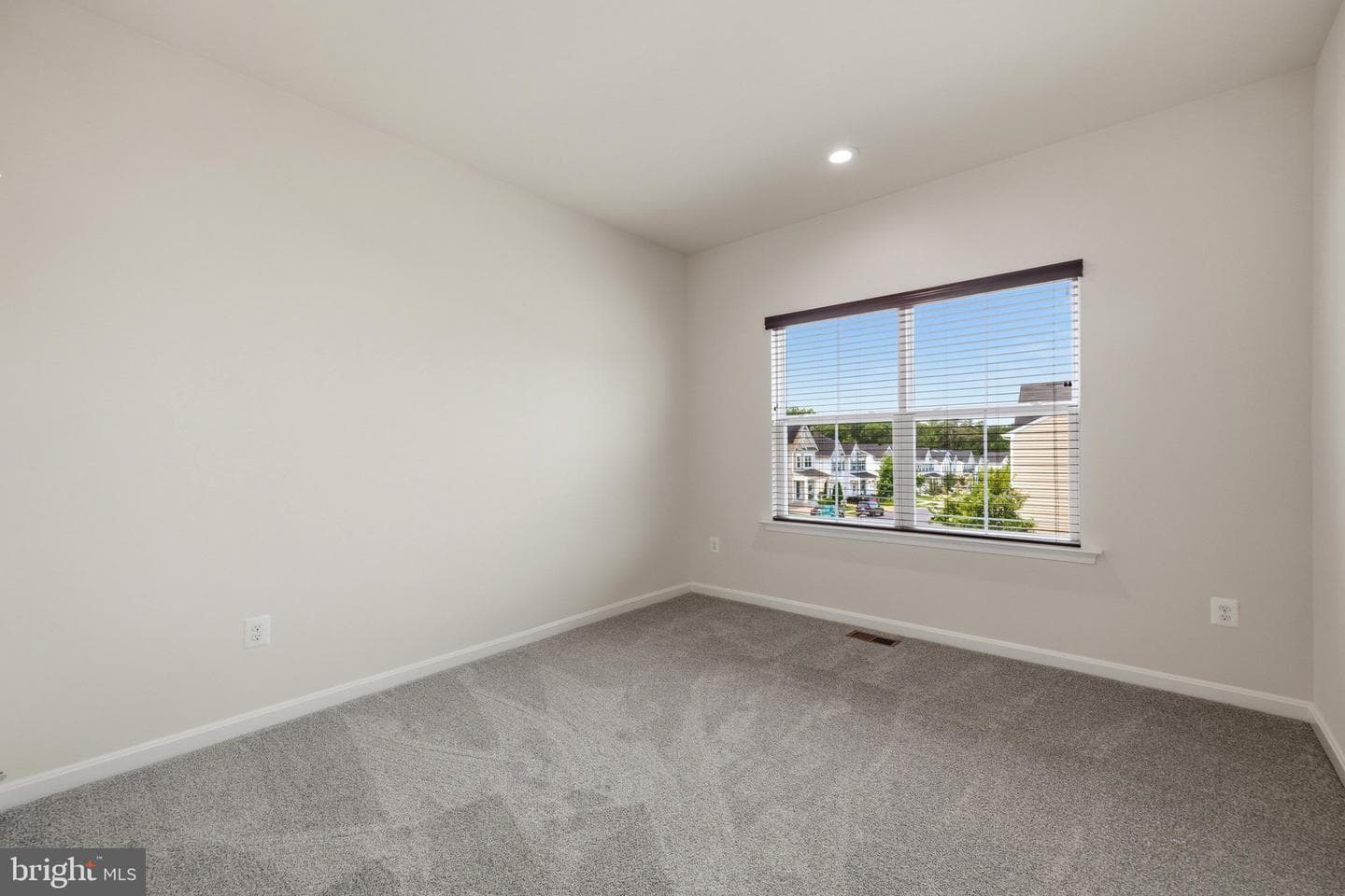 7976 Meridian Drive photo 34