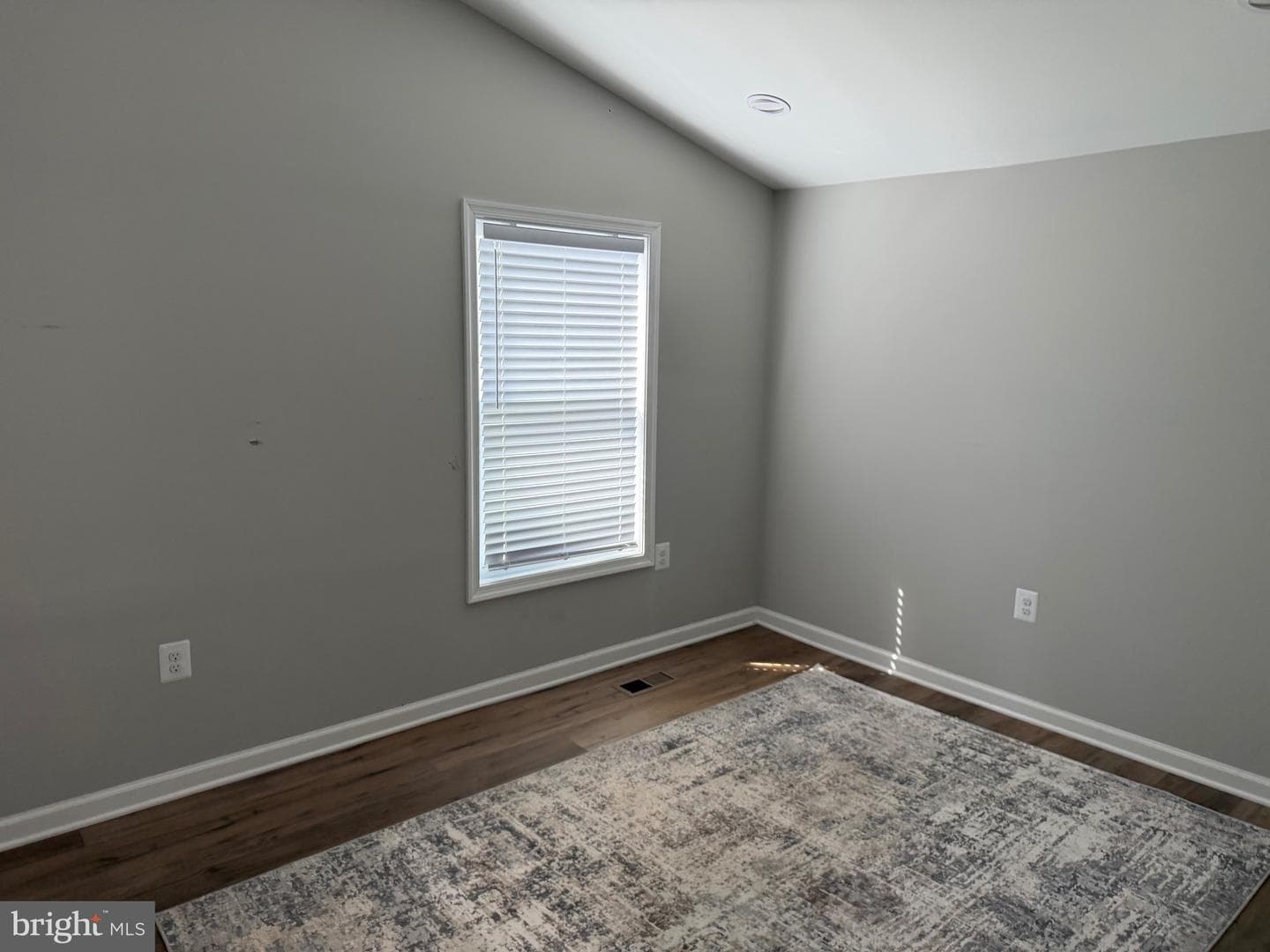 715 Fernhill Road photo 7