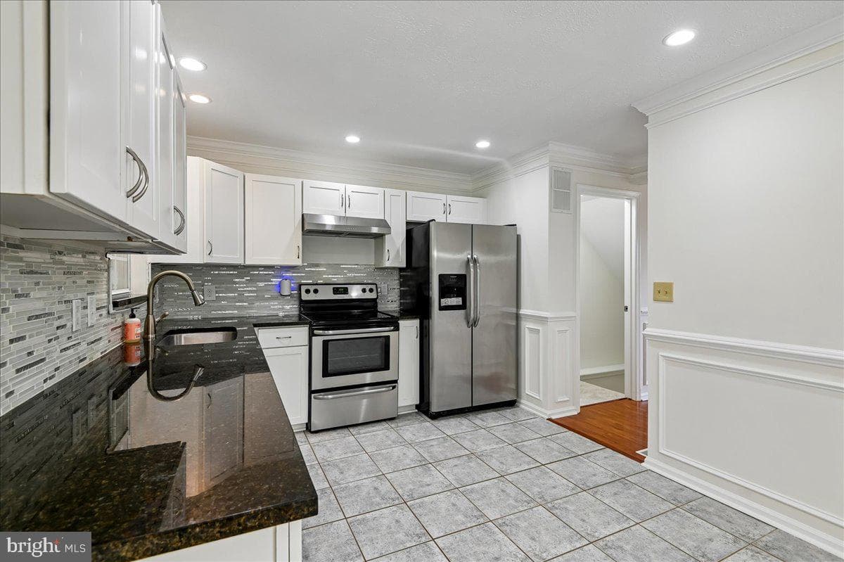 7748 West Drive photo 13